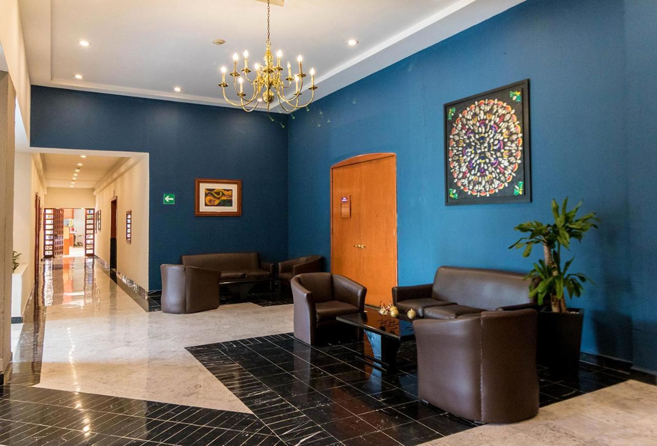 มีซิออน โตเรโอ เซนโตร เด กอนเบนซิโอเนส Hotel Naucalpan de Juarez ภายนอก รูปภาพ