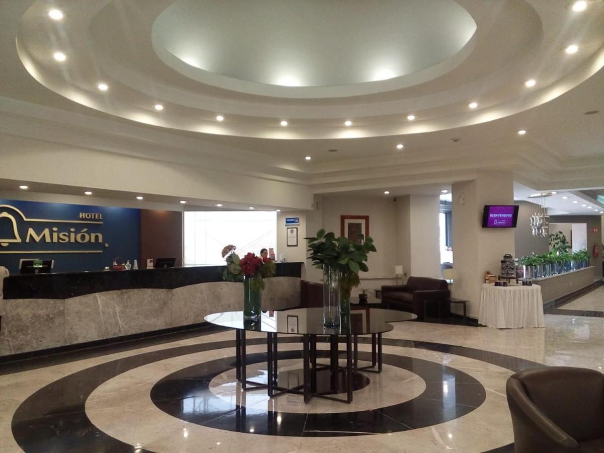 มีซิออน โตเรโอ เซนโตร เด กอนเบนซิโอเนส Hotel Naucalpan de Juarez ภายนอก รูปภาพ