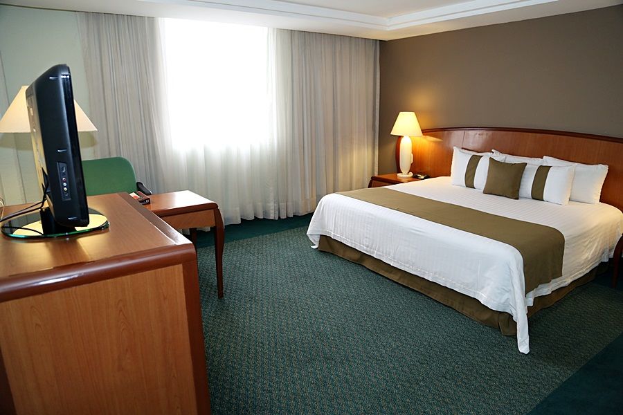 มีซิออน โตเรโอ เซนโตร เด กอนเบนซิโอเนส Hotel Naucalpan de Juarez ภายนอก รูปภาพ
